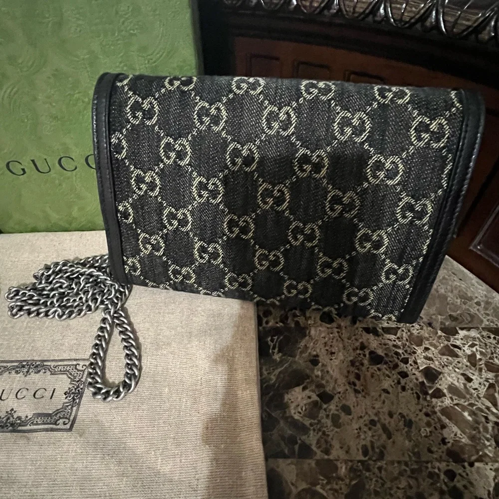100% Authentic Gucci Handbag - Picture 9 of 9
